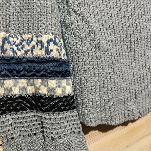 Mystree Mixed Media Henley Light Blue Knit Sweater Medium - Picture 2 of 7